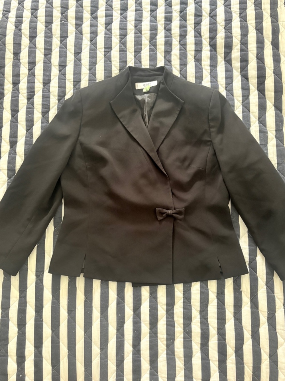 Le Suit Black Women's Bow-Front Blazer
